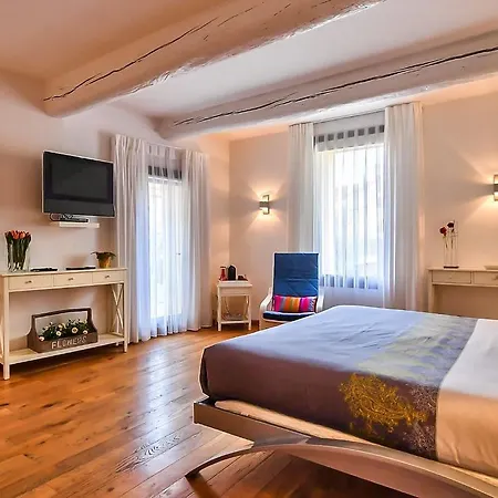 B&B Le Huit & Spa Bed & Breakfast